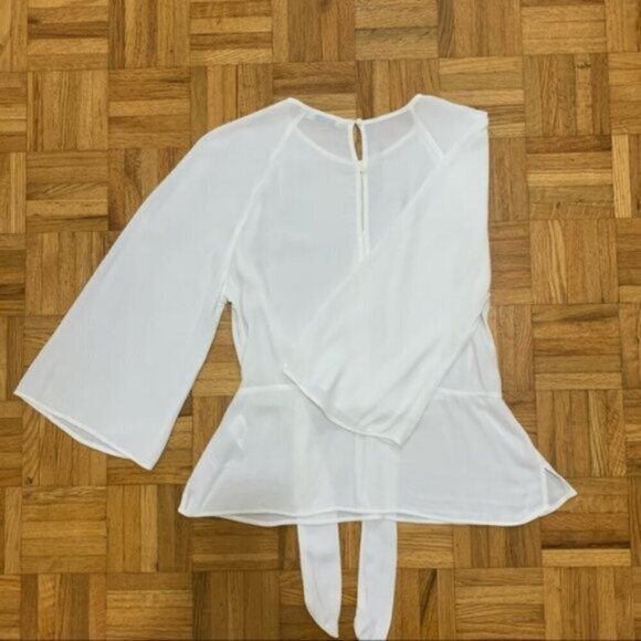 Bershka Romantic White Blouse with 3/4 Sleeves Women's Size Medium Flowy Boho - Picture 5 of 10